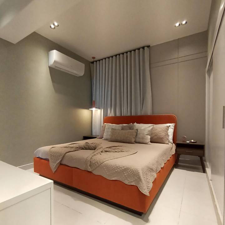 Apartment 17