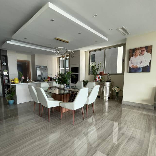 Apartment 7