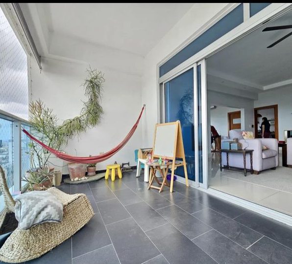 Apartment 4