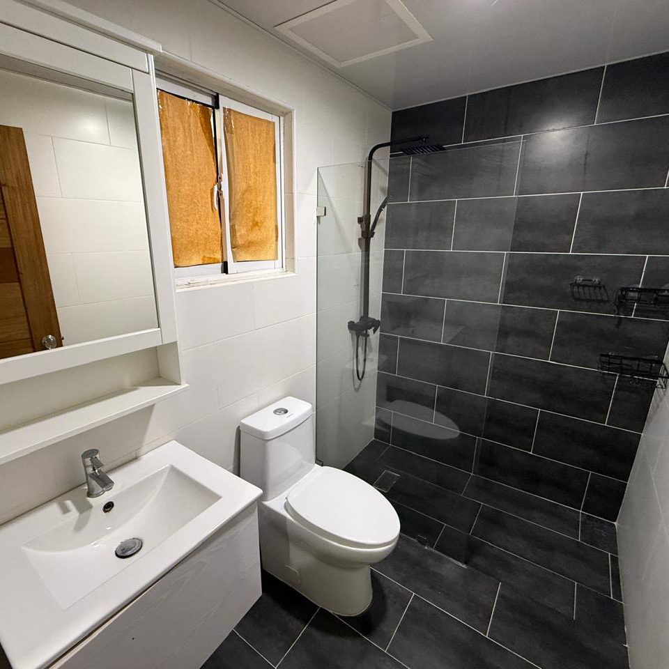 Apartment 21