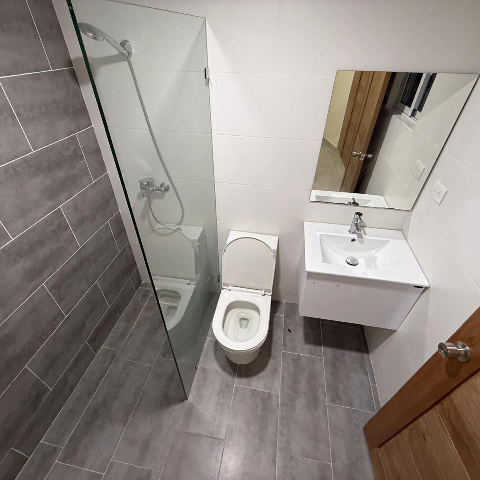 Apartment 21